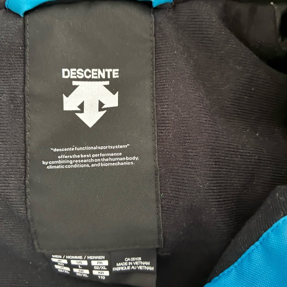 Descente ski jacket - Picture 3 of 6